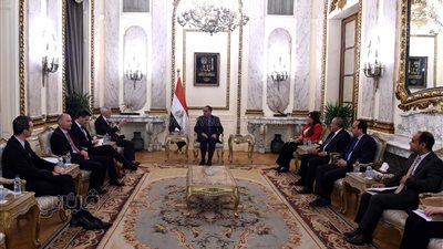 مصر وباريس علاقات تاريخية.. مدبولي يلتقي السفير الفرنسي بالقاهرة |صور