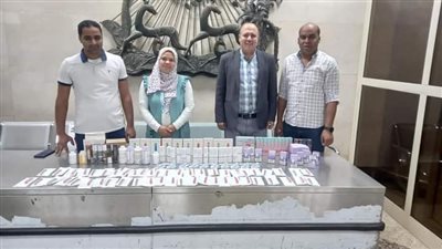 جمارك مطار سوهاج تحبط تهريب سجائر وشيش إلكترونية ودبابيس تكميم معدة 