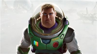 دار سينما أمريكية تعتذر لأولياء الأمور بسبب مشاهد مثلية في فيلم Lightyear