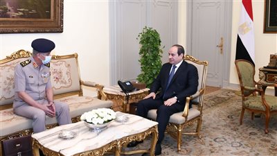  بسام راضي: الرئيس يستقبل الفريق أول محمد زكي القائد العام للقوات المسلحة وزير الدفاع والإنتاج الحربي