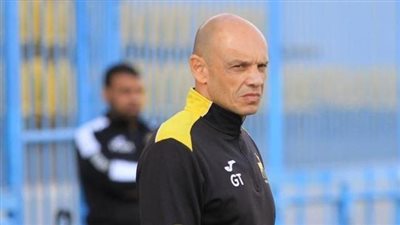 خسر مباراتين وتعادل في واحدة.. مدرب بيراميدز لا يعرف الفوز أمام الزمالك 