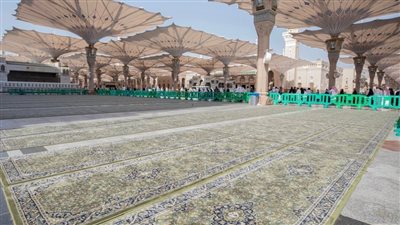  25 ألف سجادة إلكترونية لضيوف الرحمن في المسجد النبوي