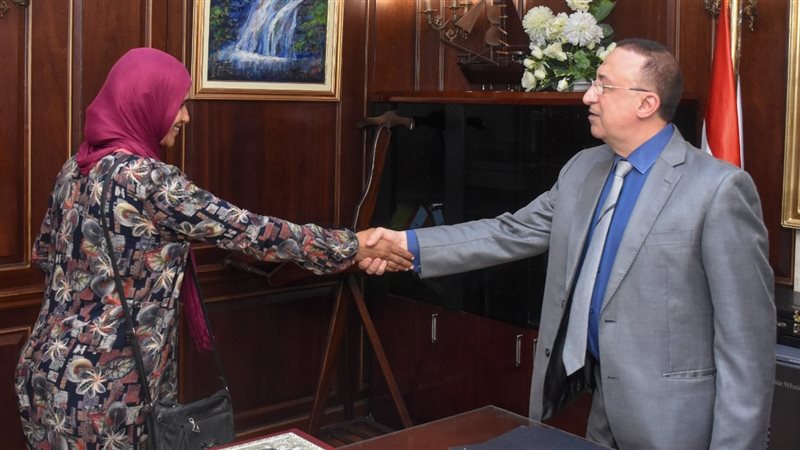 محافظ الإسكندرية