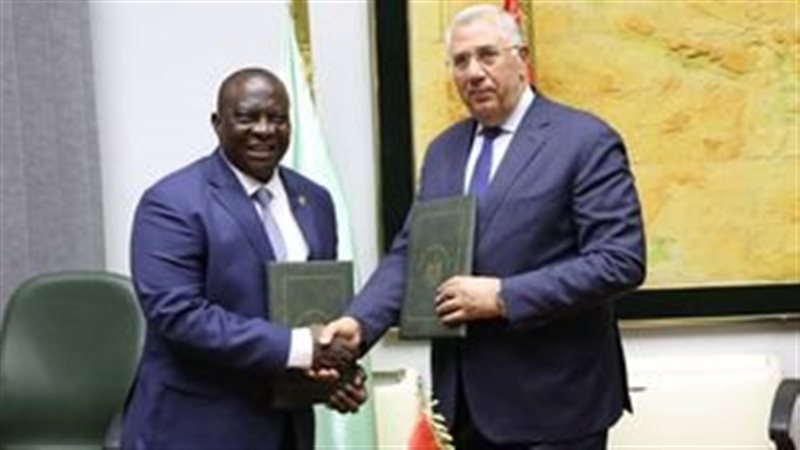 وزير الزراعة ونظيرة