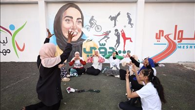 وفد من الوكالة الأمريكية والمكتب الإقليمي لليونيسف يزور مركز شباب المدينة بأسوان