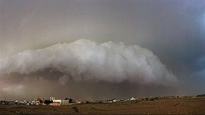 عواصف وأمطار رعدية تضرب عمان والسعودية | فيديو 