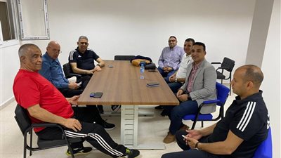  وفد وزارة الخارجية يعقد جلسة مع بعثة مصر في البحر المتوسط بالجزائر