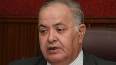 خبير: تصرفات الحكومة هتوصل المواطن لمرحلة الفقر وأتوقع تغييرا وزاريا في هذا الموعد