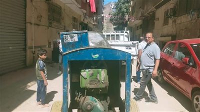 إيقاف بناء صندارة مخالفة في عقار بالعمرانية | صور