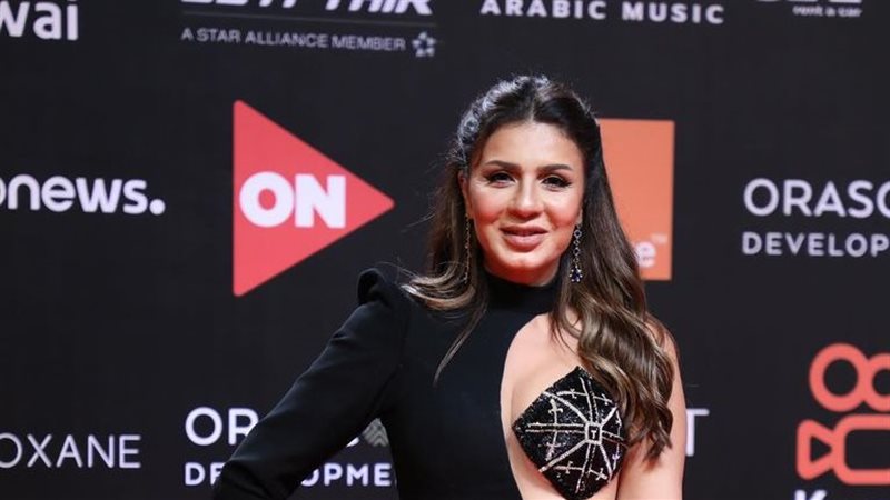 نجلاء بدر 