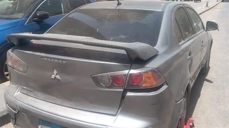 كلبشة سيارات مخالفة