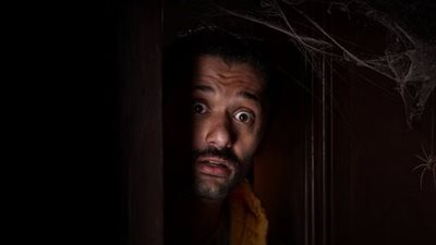 بعد نجاح مسلسل البيت بيتي.. 5 أعمال كوميدية ناجحة للفنان كريم محمود عبدالعزيز