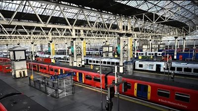 بعد فشل المفاوضات.. استمرار إضراب السكك الحديدية في بريطانيا 