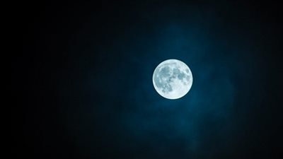 أبرزها القمر العملاق.. ظواهر فلكية نادرة خلال الـ 6 شهور المقبلة