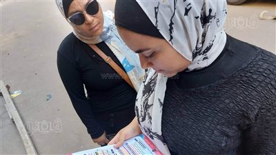 بث مباشر | تزاحم أولياء أمور طلاب الثانوية العامة أمام لجان الامتحانات بسوهاج 