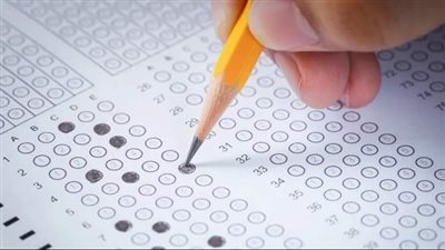 التعليم تحدد هوية الطلاب المتورطين في تصوير أسئلة امتحان اللغة العربية