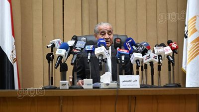 متى ينتهي موعد تسجيل رقم الهاتف المحمول على بطاقات التموين؟ الوزارة تجيب 