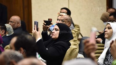 رئيس المركزي للتنظيم والإدارة يعلن محاور اختبارات المتقدمين لمسابقة الـ30 ألف معلم | صور