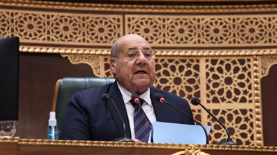 رئيس الشيوخ يتلقى إخطارا من 3 أحزاب بممثلي هيئتها البرلمانية بالمجلس