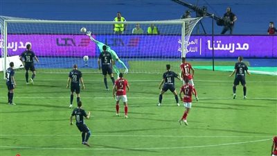 نادر السيد: شريف إكرامي يتحمل مسئولية الهدف الأول للأهلي