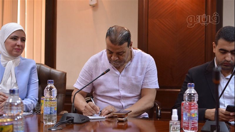 الكاتب الصحفي عصام