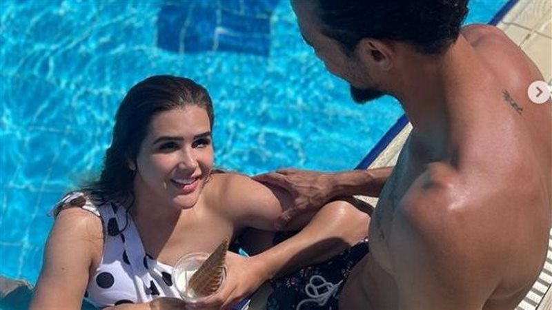شيما صابر وزوجها
