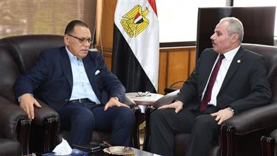  توقيع بروتوكول تعاون بين كلية الصيدلة بجامعة القناة ونقابة الصيادلة بالشرقية 