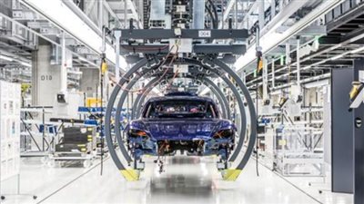 تطوير شبكة الطرق في مصر لاستقبال السيارات الكهربائية 