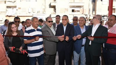 محافظ الشرقية يفتتح معرض لبيع السلع والمواد الغذائية ومستلزمات عيد الأضحى | صور