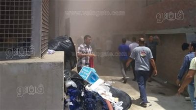  10 حالات اختناق و19 سيارة إطفاء.. تفاصيل حريق مصنع كرتون بالشرقية