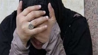  استمرار حبس سيدة متهمة بقتل شاب بعصا 