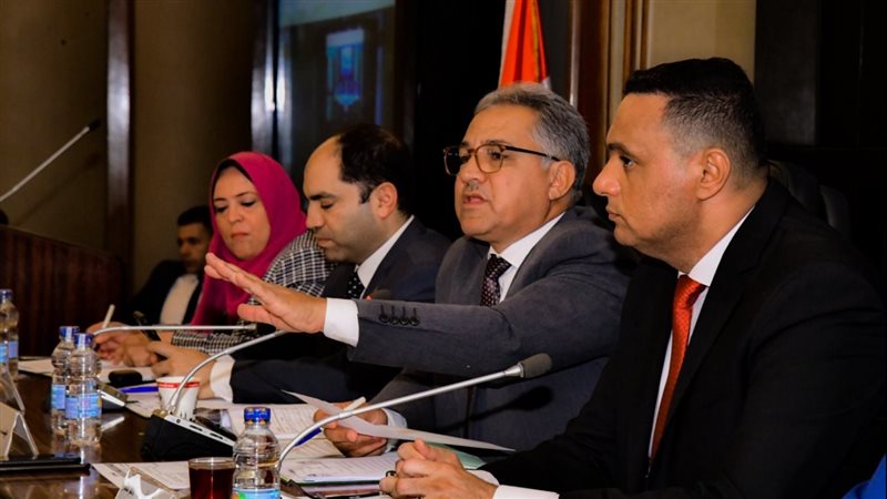 لجنة الإدارة المحلية