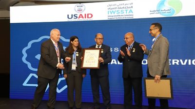 الوكالة الأمريكية تمنح 4 شهادات ايزو لقطاع المعامل بمياه أسيوط 