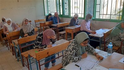 بدء امتحان اللغة الأجنبية الثانية لطلاب الثانوية العامة 2022