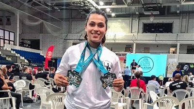 رئيس جامعة القناة يهنئ البطلة آية سويلم لحصولها على كأس بطولة أوروبا للقوى البدنية