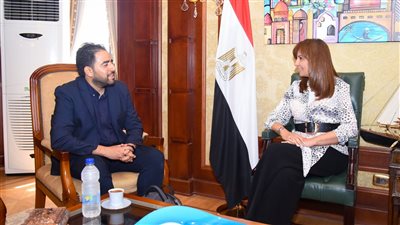 وزيرة الهجرة تستقبل باحثا مصريا بمعهد كالتك بأمريكا