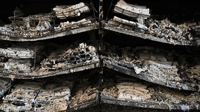 تحول لكوم تراب في ثانية.. لحظة استهداف مركز التسوق الأوكراني بصاروخ روسي | فيديو