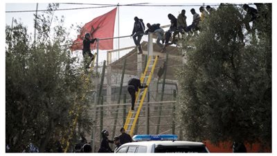 بعد وفاة 23 مهاجرا.. إسبانيا تفتح تحقيقا في حادث مليلية