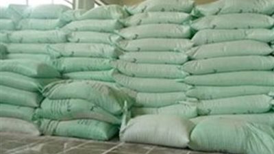 ضبط مدير مخبز سياحي حجب 14 طن دقيق أبيض عن التداول بالجيزة