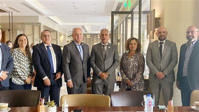 مسئولو التصديري للصناعات الغذائية يبحثون التعاون مع جائزة خليفة لنخيل التمر