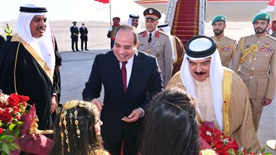 الرئيس السيسي وملك البحرين يشهدان مراسم التوقيع على عدد من الاتفاقيات ومذكرات التفاهم