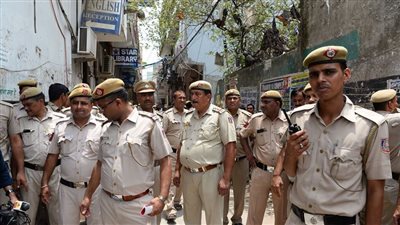 حظر التجمعات ومنع الإنترنت بعد مقتل هندوسي في ولاية بالهند