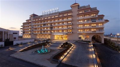  انجازات وزارة قطاع الأعمال..تطوير قطاعي الأسمدة والنسيج وافتتاح فنادق وتطوير نوادي