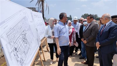 محافظ البحيرة يتفقد مشروع توسعات محطة معالجة الصرف الصحي بشبراخيت 
