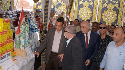 محافظ البحيرة يفتتح معرض المواد الغذائية واللحوم بالأسعار المخفضة في شبراخيت
