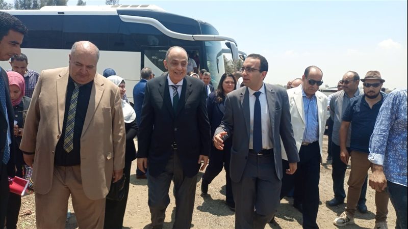 وفد لجنة المشروعات