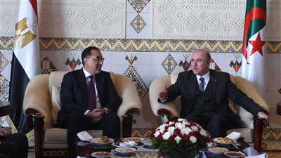 مدبولي يلتقي أيمن بن عبد الرحمان بمقر الحكومة الجزائرية