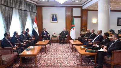 مدبولي ونظيره الجزائري يشهدان التوقيع على عدد من الاتفاقيات ومذكرات التفاهم بين البلدين