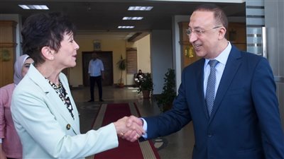 محافظ الإسكندرية يبحث مع سفيرة سويسرا تعزيز سبل التعاون