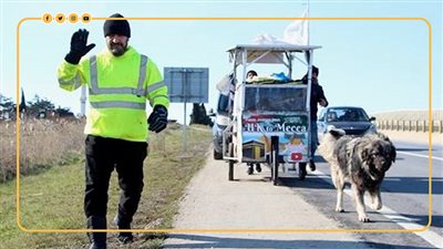رحلته استمرت 11 شهرا.. عراقي يصل إلى مكة قادما من بريطانيا سيرا على الأقدام لأداء الحج | فيديوجراف